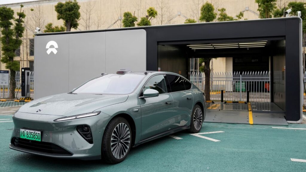 Nio Makes 100-kWh Battery Pack Standard Across Entire Lineup with Major Price Cuts